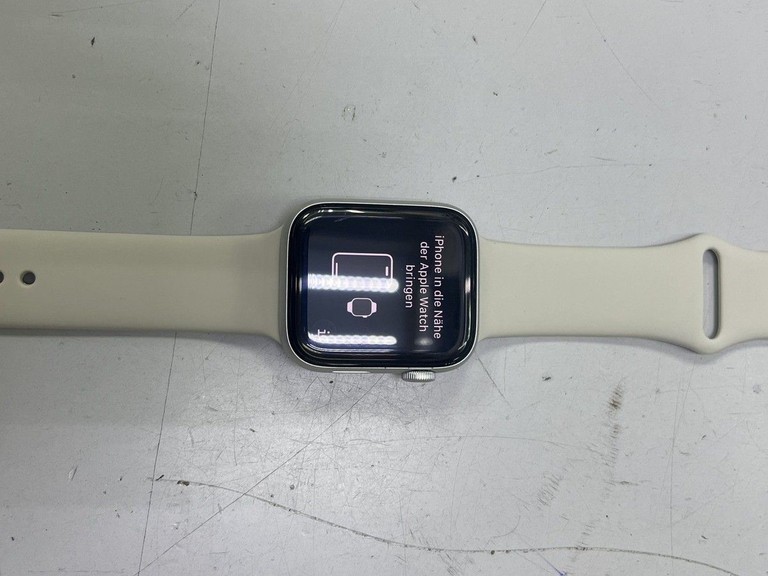 Купить Apple watch se 2 gps + cellular 44mm aluminum case Б/У