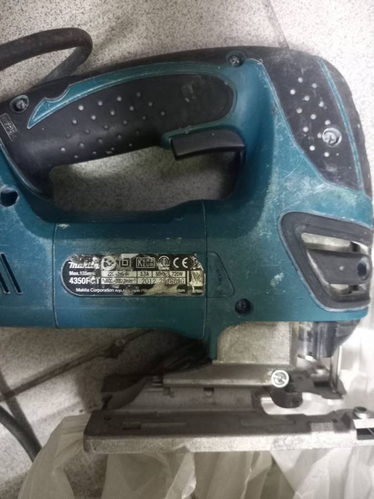 Makita 4350FCT