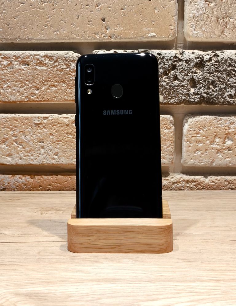 Объявление Samsung Galaxy A20e SM-A202F 3/32GB Black SM-A202FZKD Б/У