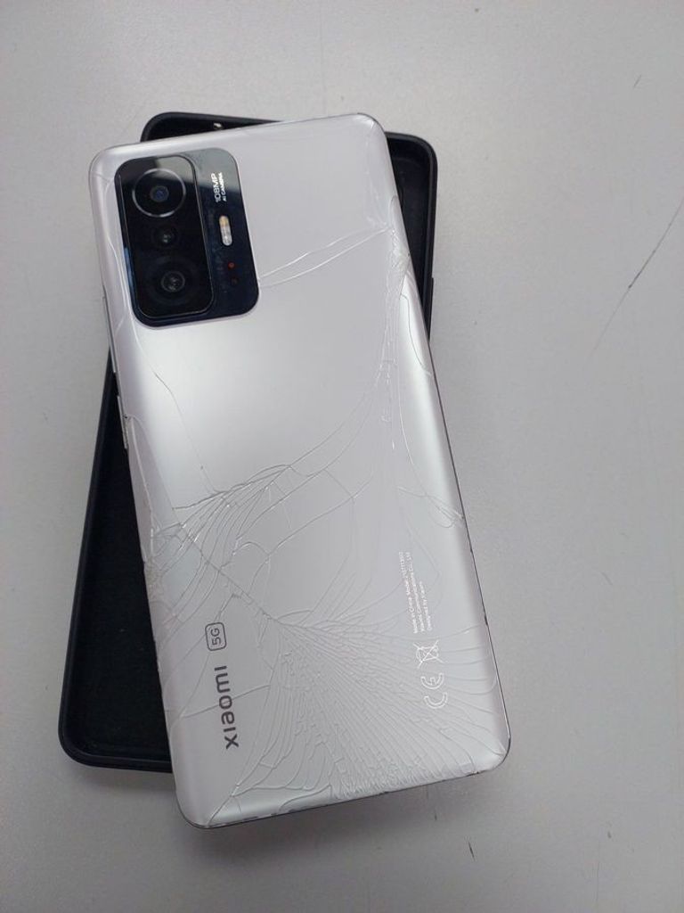 Объявление Xiaomi 11t pro 8/128gb Б/У