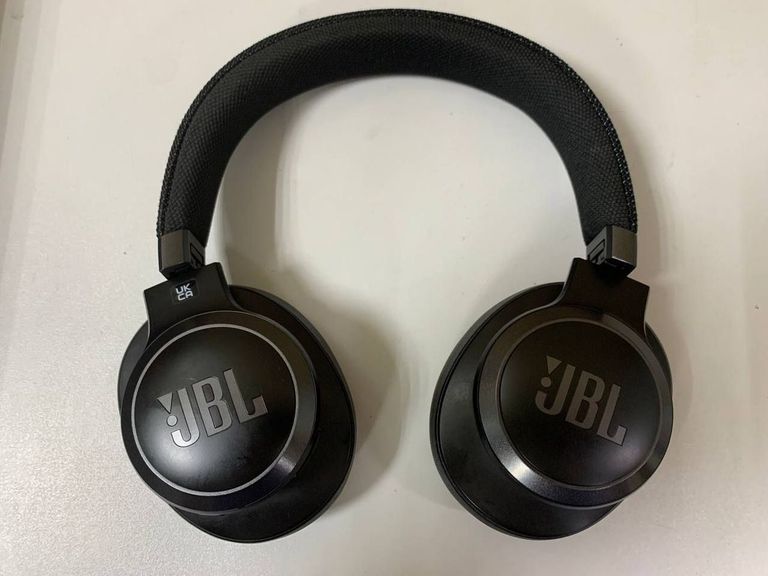 Оголошення Jbl live 660nc Б/У