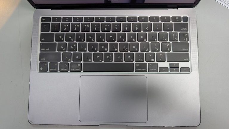 Дешиво Apple MacBook Air 13" Space Gray Late 2020 (Z124000FN) с ломбарда