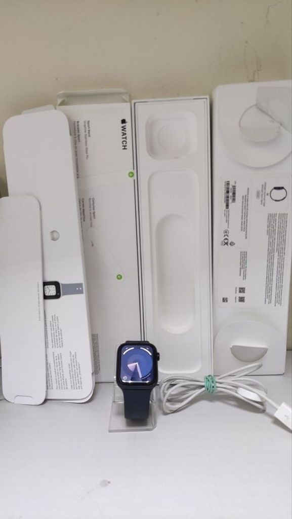 Купить Apple watch se 2 gps 44mm aluminum case with sport Б/У