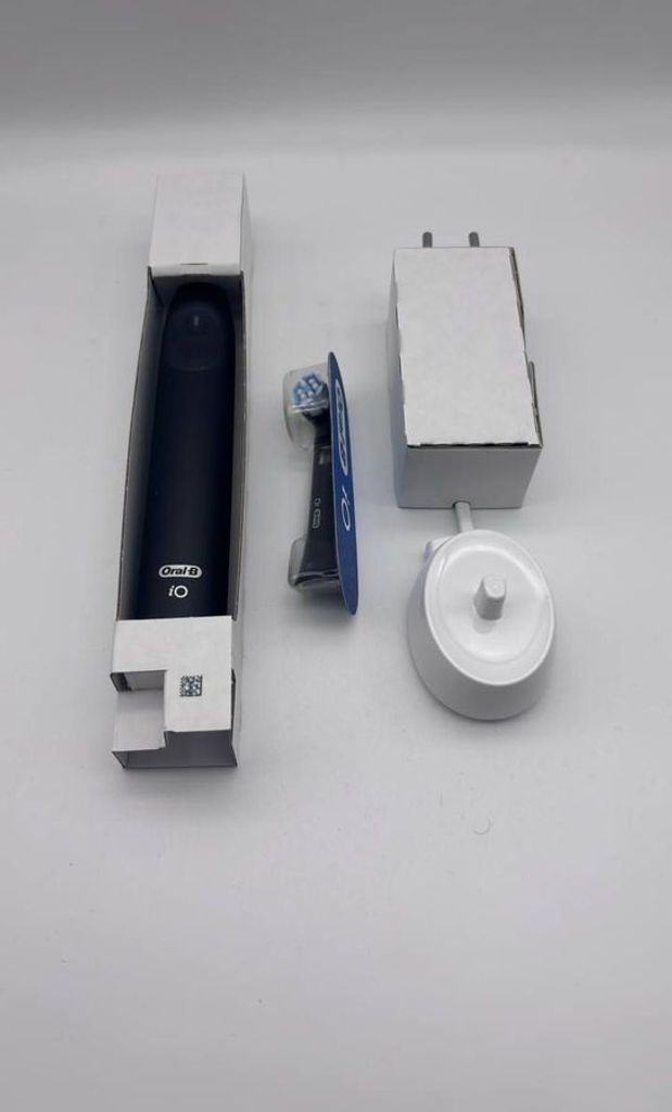 Оголошення Oral-B iO Series 2 Clean & Care Б/У