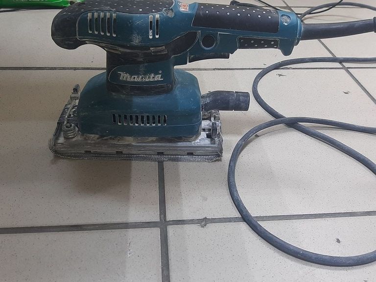 Купити Makita BO3711 Б/У