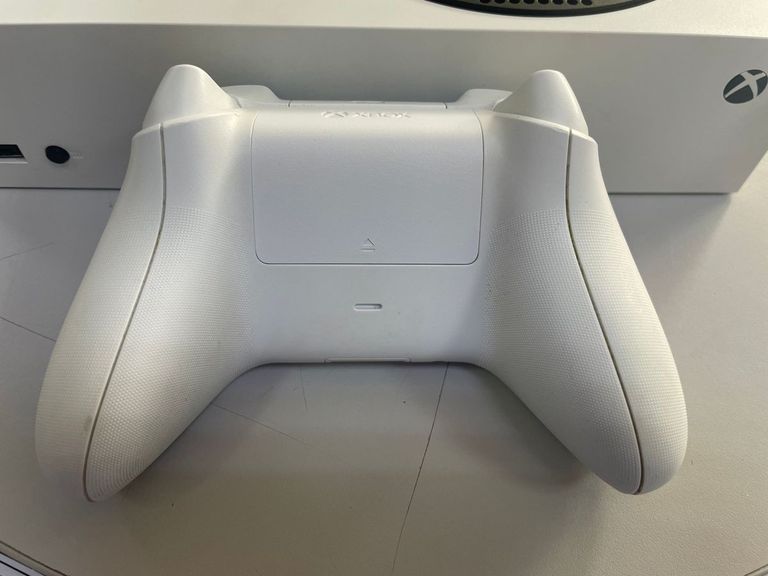 Дешиво Microsoft Xbox Series S 512GB (889842651386) с ломбарда