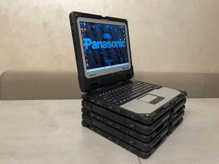 Дешево Panasonic Toughbook CF-33 з ломбарду