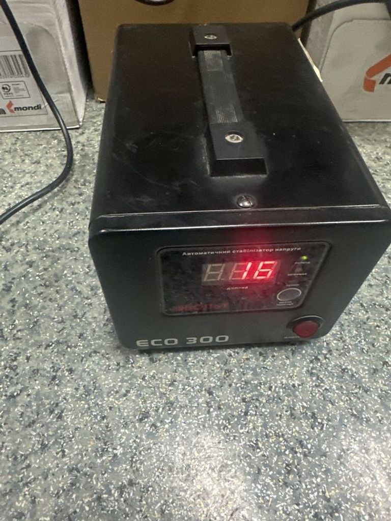 Купити Luxeon AVR-500D Б/У