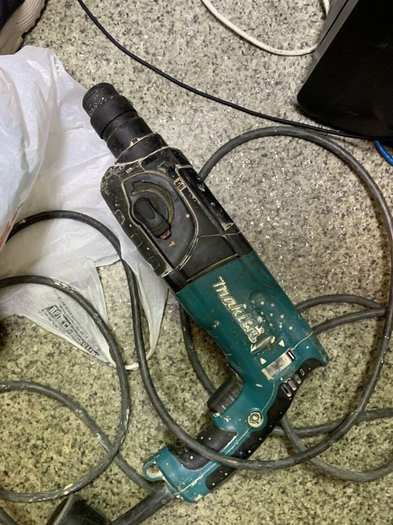 Купити Makita hr2470 romania Б/У