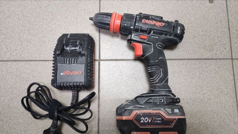 Купить Dnipro-M cd-218q 1акб 4ah зп Б/У