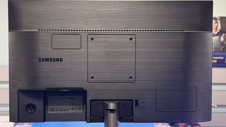 Дешиво Samsung f24t350fhi с ломбарда