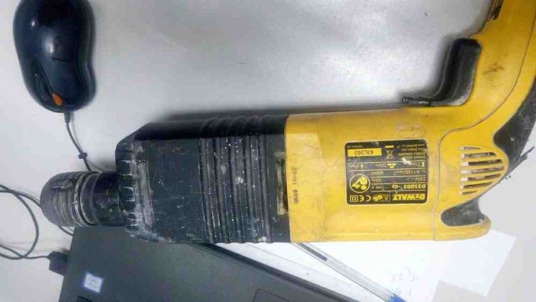 Дешево Dewalt d25002k з ломбарду