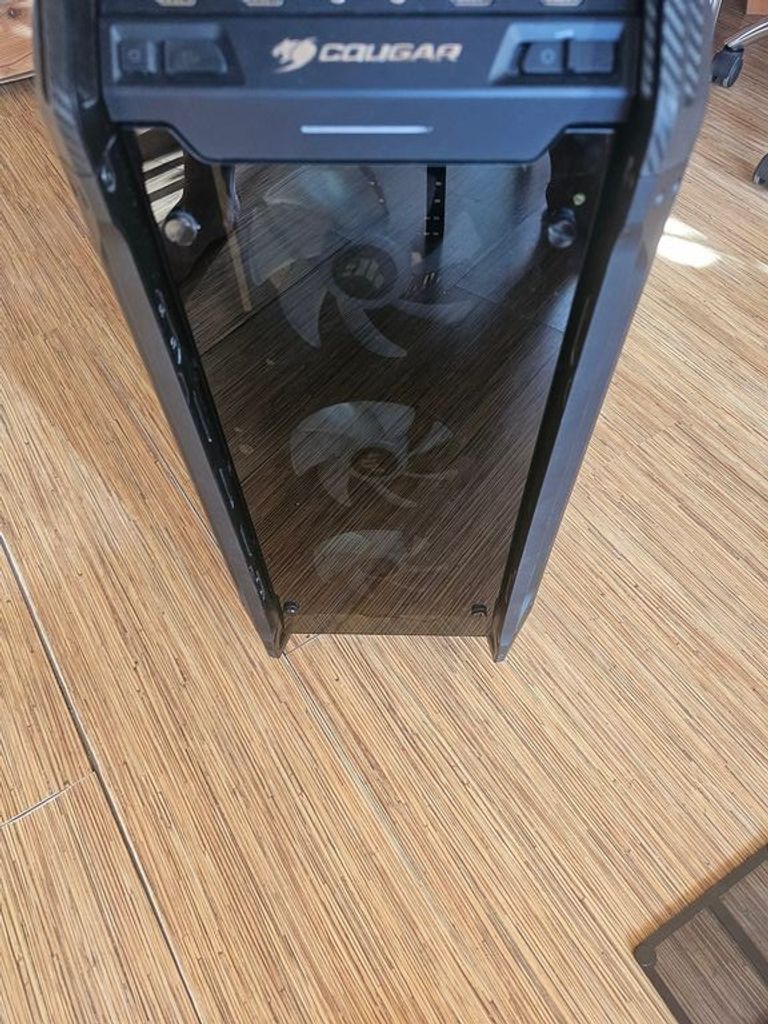 Дешиво Cougar Panzer EVO с ломбарда