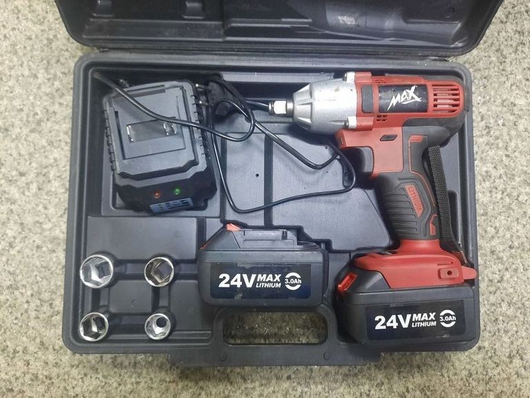 Дешево Max mxiwcd24v 2акб зп з ломбарду