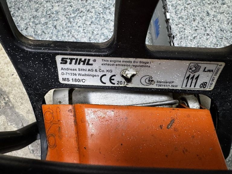 Дешиво Stihl MS 180 (11302000483) с ломбарда