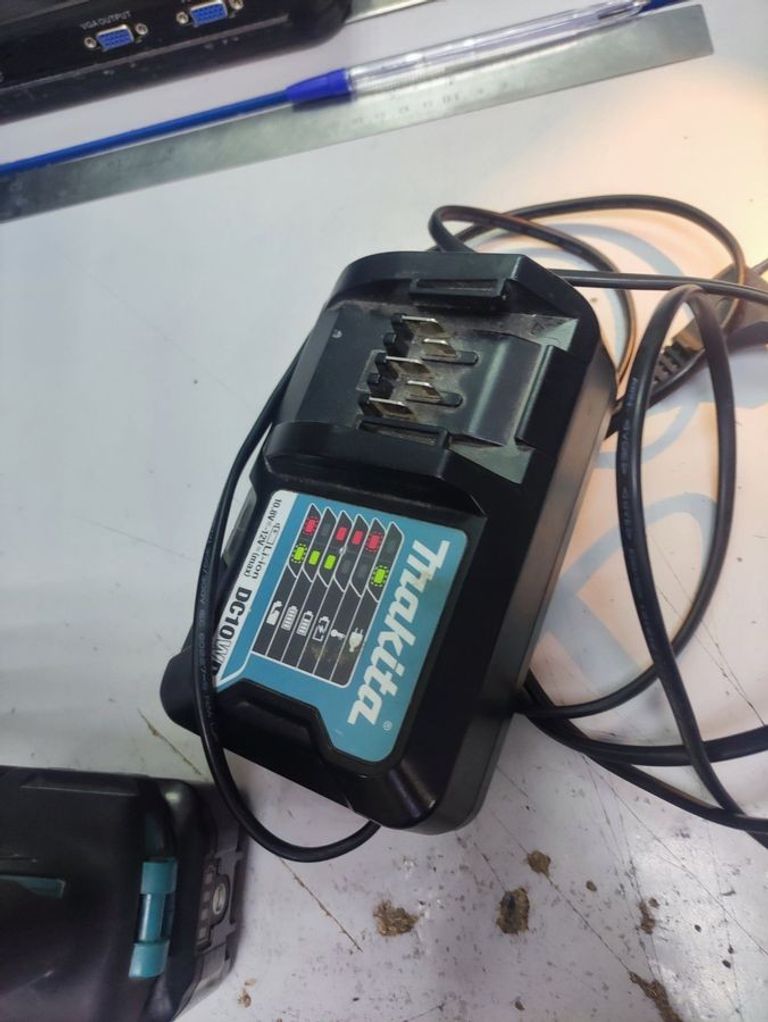 Дешево Makita hp333d 1акб 2ah зп з ломбарду