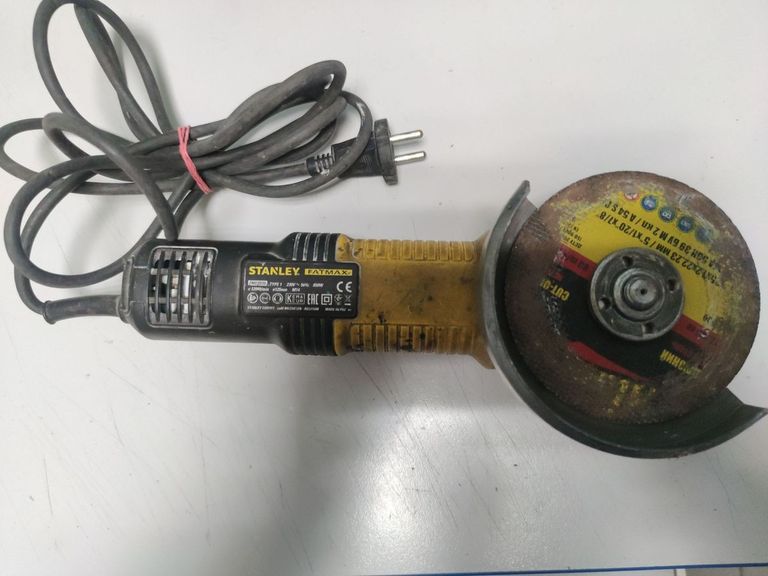 Дешиво Stanley FMEG220 с ломбарда