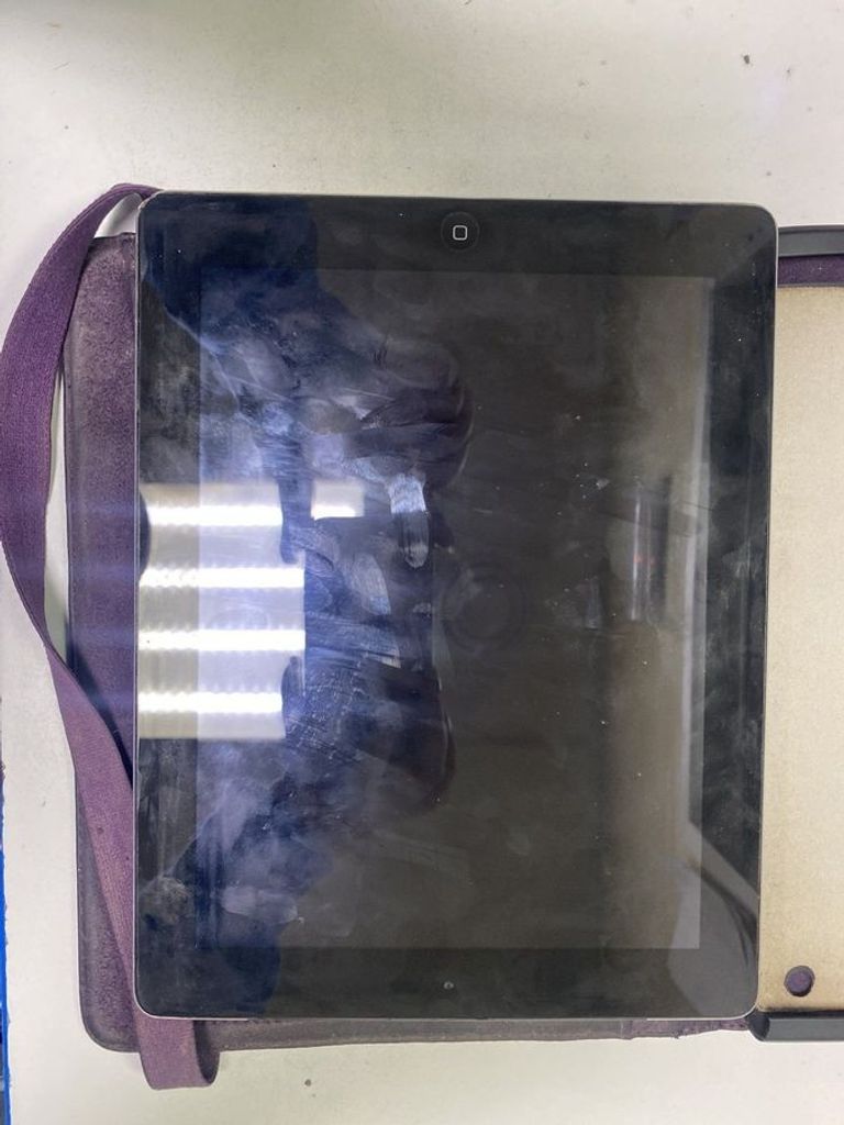 Оголошення Apple ipad 2 wifi a1396 32gb 3g Б/У