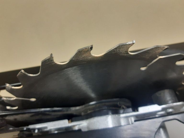 Дешиво Narva NCS-1800 с ломбарда