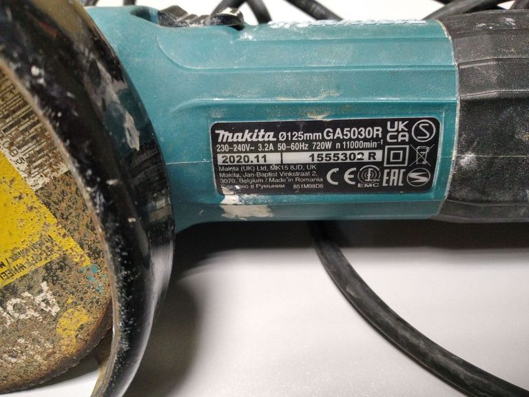 Купити Makita GA5030R Б/У