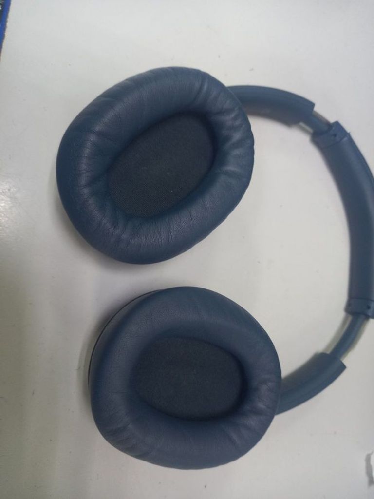 Дешево Sony WH-CH720N Black з ломбарду