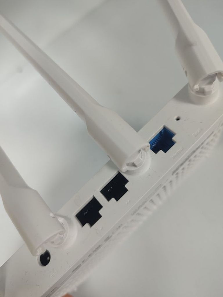 Дешево Xiaomi mi wifi router 4c з ломбарду