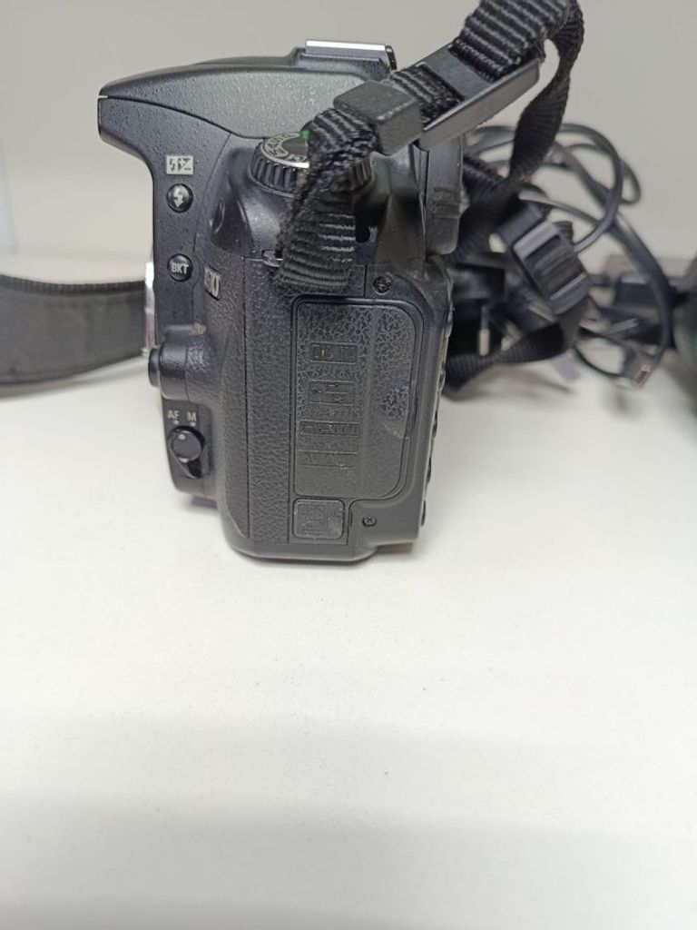 Розпродаж Nikon d90/ af-s dx nikor 18-105mm1:3.5-5.6g ed vr, продавець Техноскарб