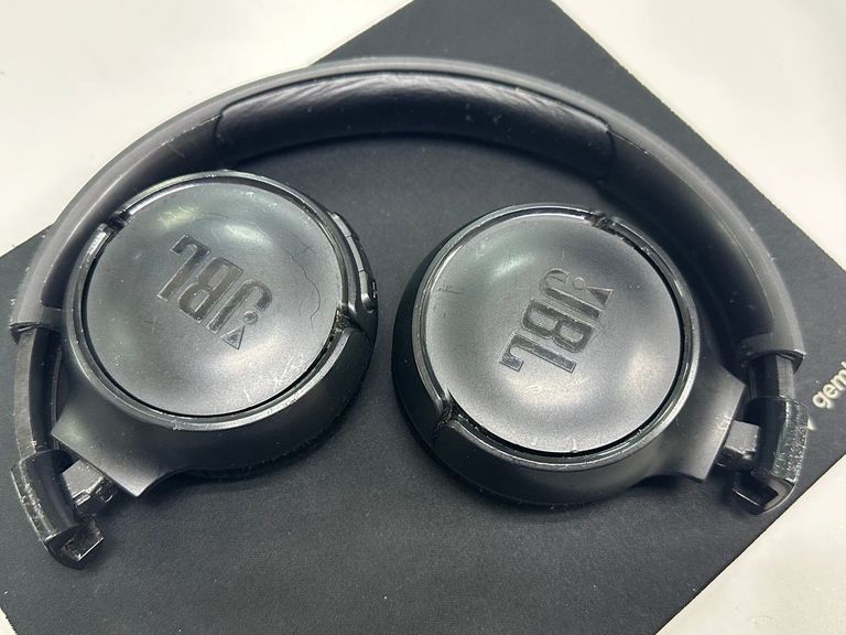 Купити Jbl tune 520bt Б/У