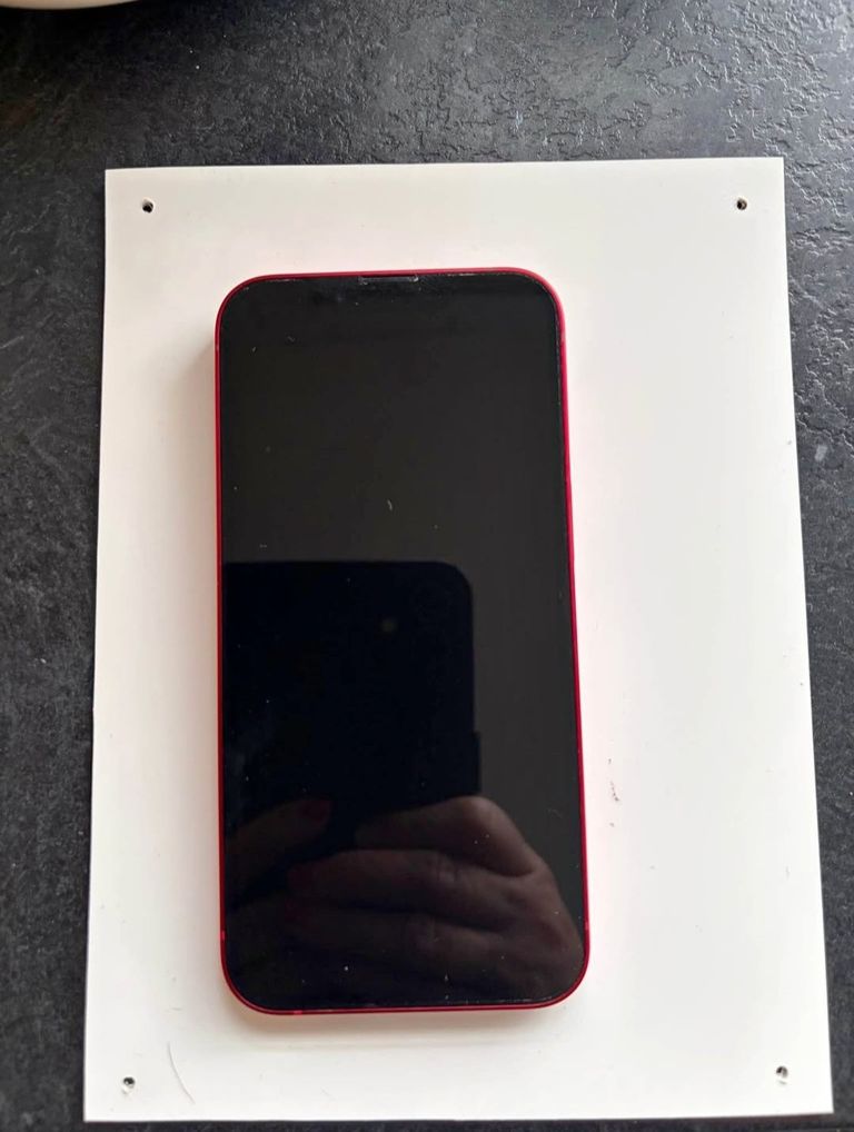 Купити Apple iPhone 13 128GB PRODUCT RED (MLPJ3) Б/У