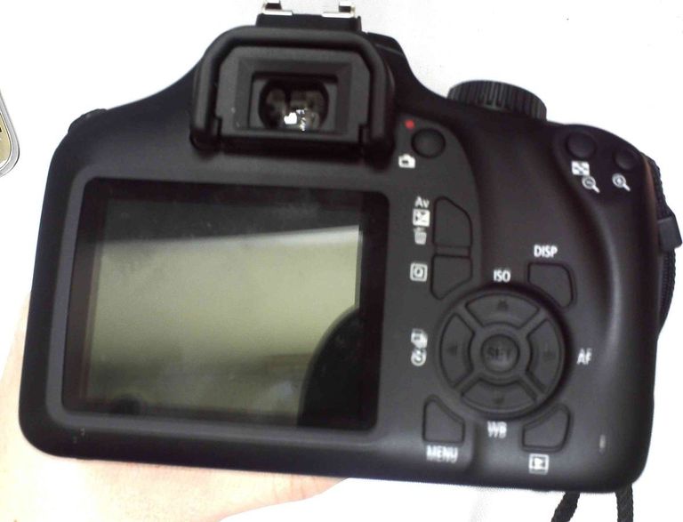 Дешево Canon eos 4000d + ef-s 18-55 1:3.5-5.6 iii з ломбарду