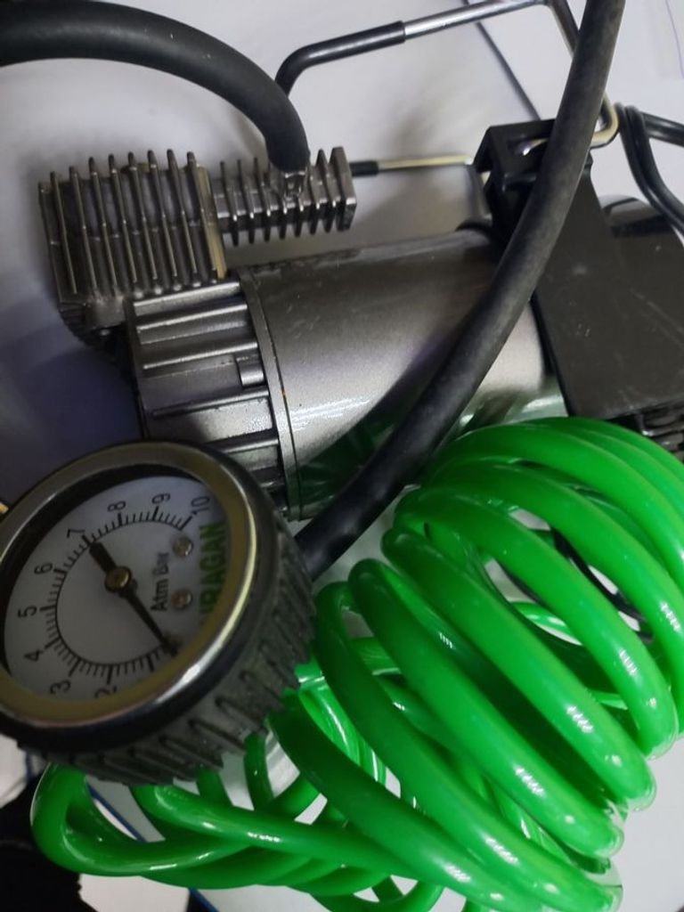 Розпродаж Uragan 90140, продавець Техноскарб