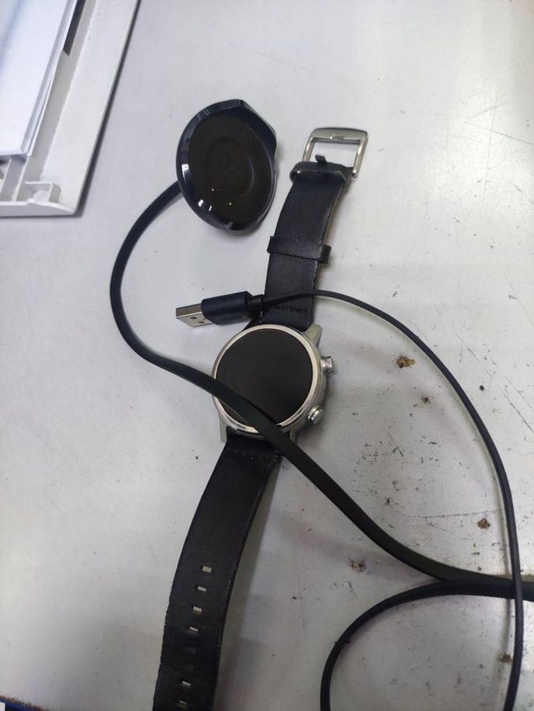 Оголошення Motorola moto 360 3gen Б/У