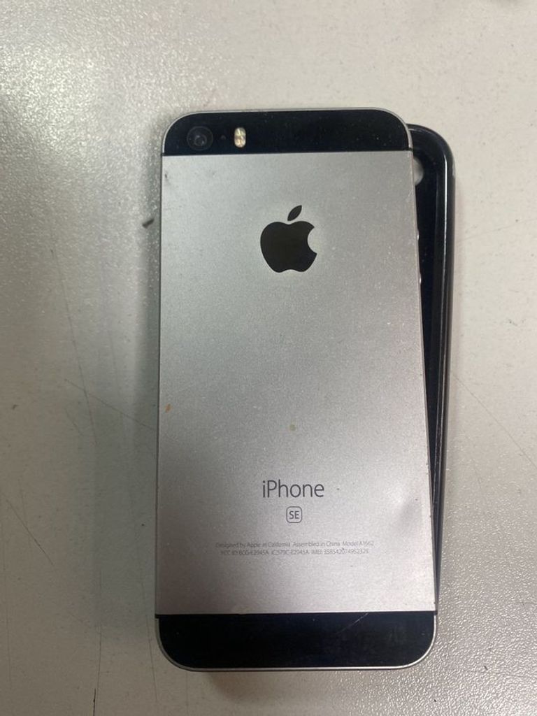 Объявление Apple iphone se 1 16gb Б/У