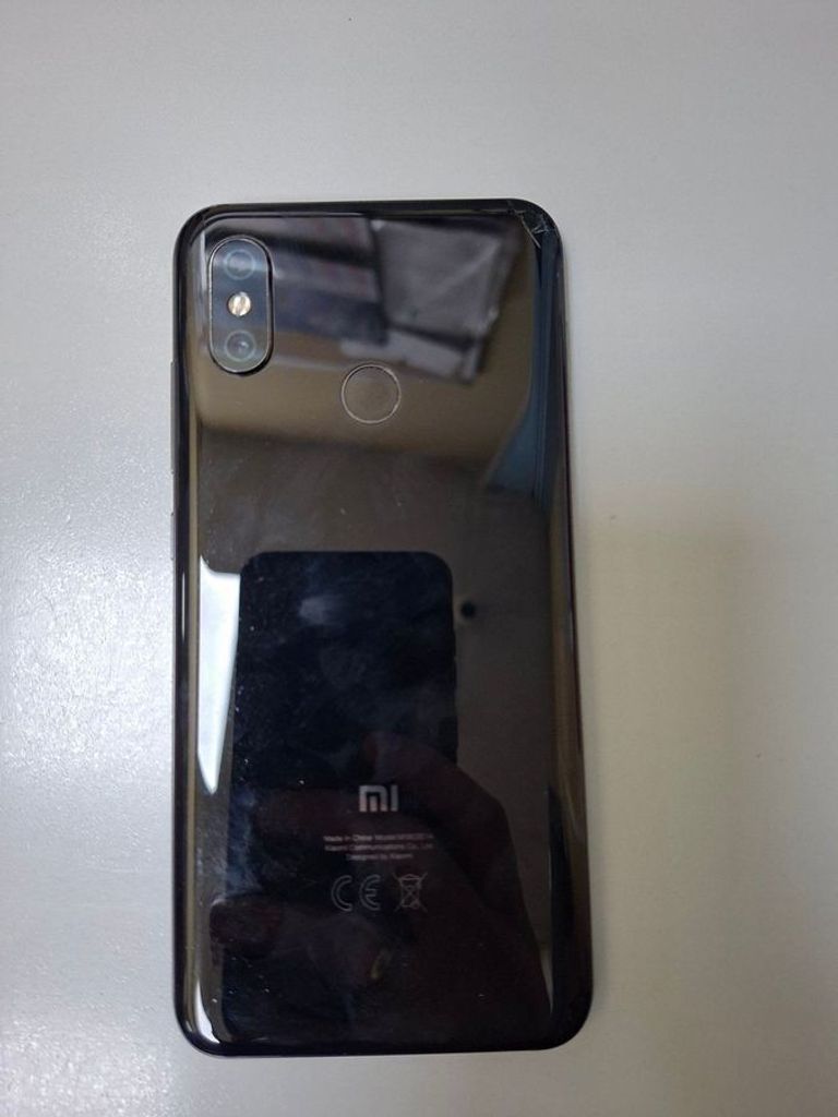 Объявление Xiaomi Mi 8 6/64GB Black Б/У