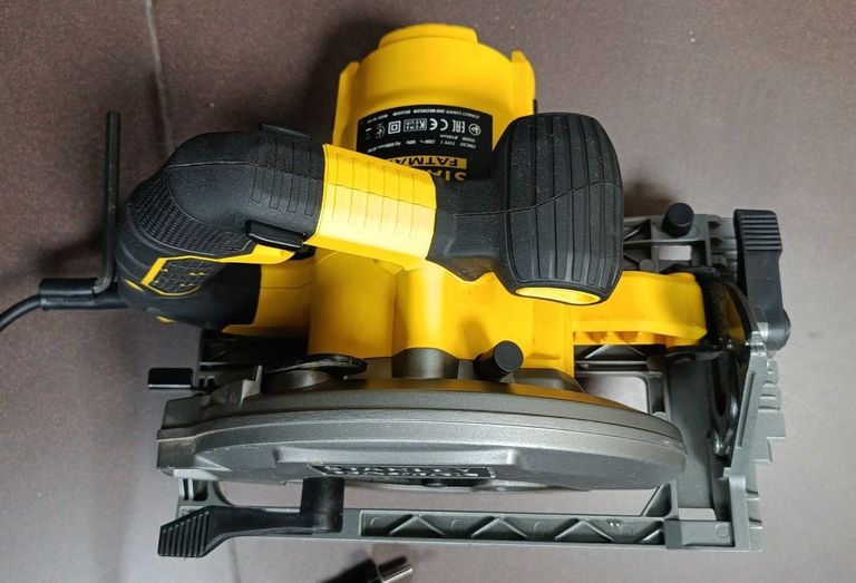 Дешево Stanley FME-301 з ломбарду