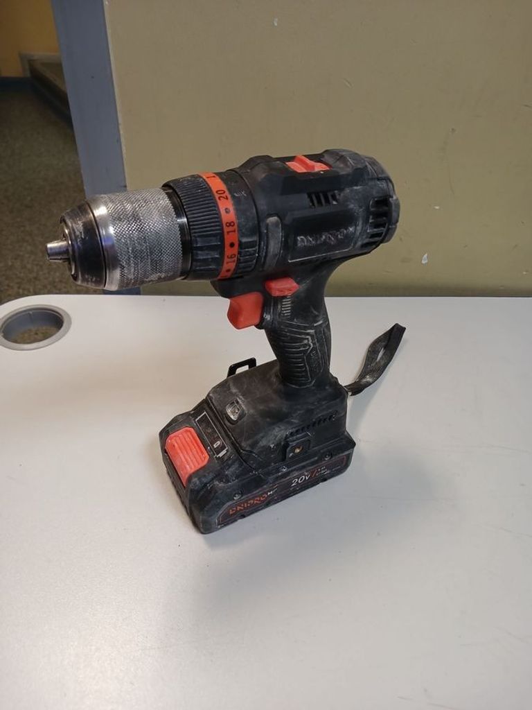 Купить Dnipro-M cd-201hbc compact 1акб 4ah зп Б/У