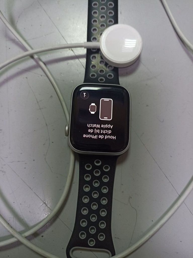 Купити Apple watch series 6 gps 44mm aluminum case Б/У