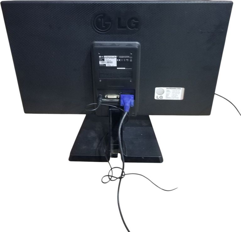 Дешево Lg e1942c з ломбарду