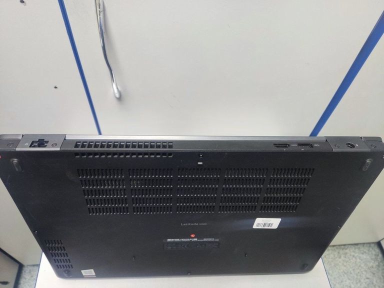 Dell 15/core i5 8350u ddr4/16gb ddr4/hdd *відсутній/ssd 256 gb/*інтегрована Код:01-200892166. Зображення 7