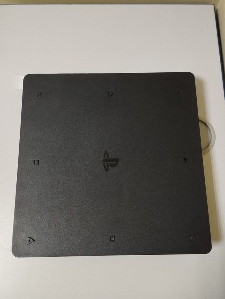 Дешево  Sony PlayStation 4 Slim 1TB Black з ломбарду