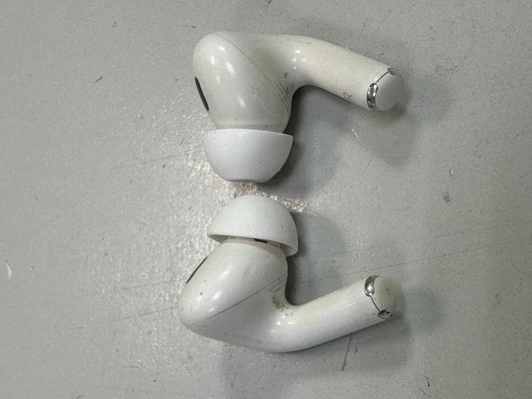 Оголошення Apple airpods pro 2nd generation magsafe Б/У