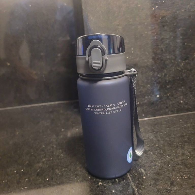 Дешево Bottle 400 мл! з ломбарду