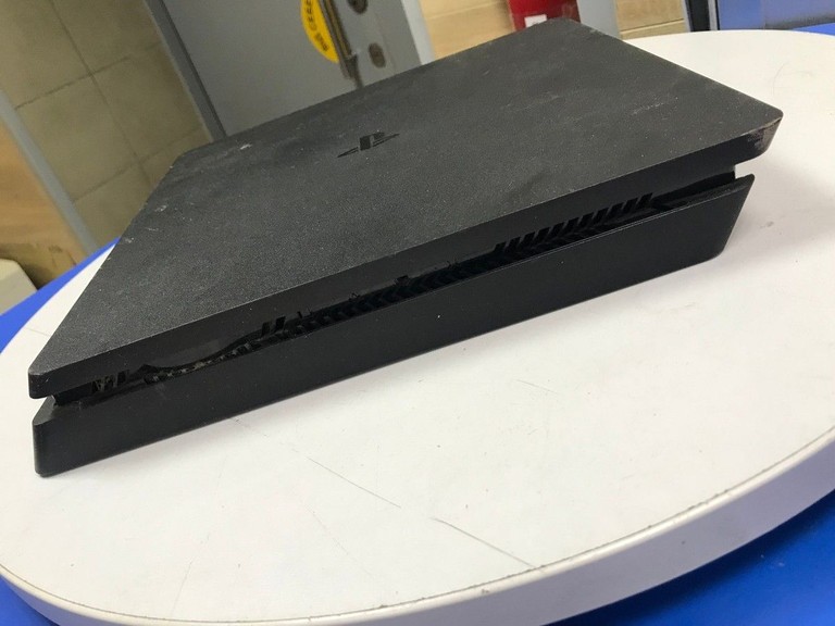 Дешево Sony playstation 4 500gb з ломбарду