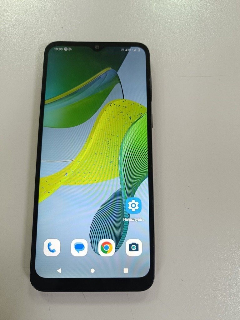 Купить Motorola moto e13 2/64gb Б/У