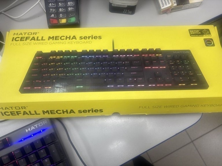 Купити Hator icefall mecha rainbow Б/У