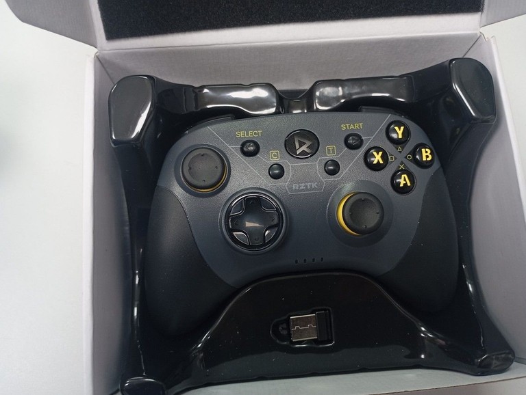 Розпродаж Rztk gamepad bt5.0, продавець Техноскарб