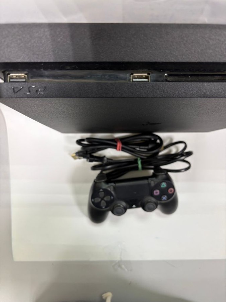 Объявление Sony PlayStation 4 Slim 1TB Black Б/У