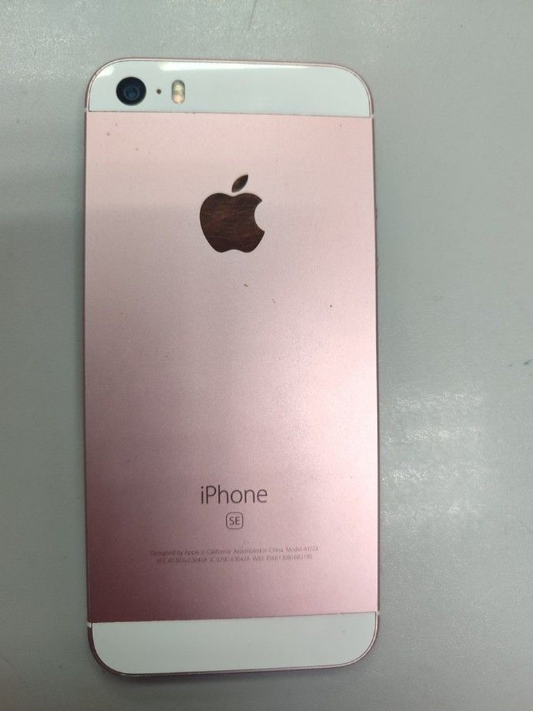 Распродажа Apple iphone se 1 32gb, продавец Техноскарб