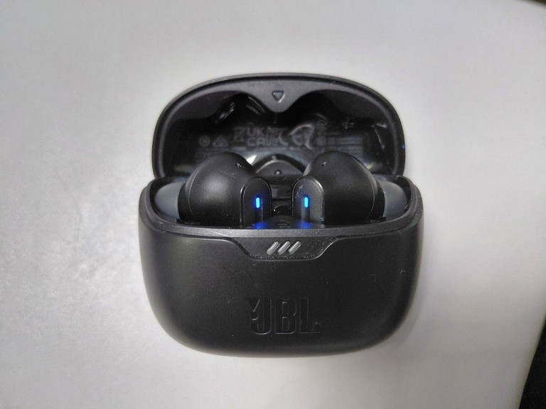 Купити Jbl tune beam Б/У