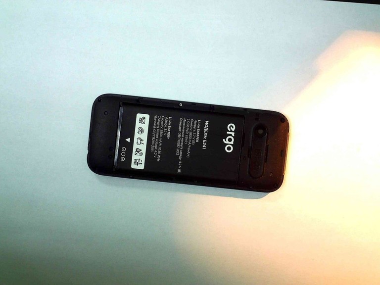 Оголошення Ergo E241 Dual Sim Black Б/У